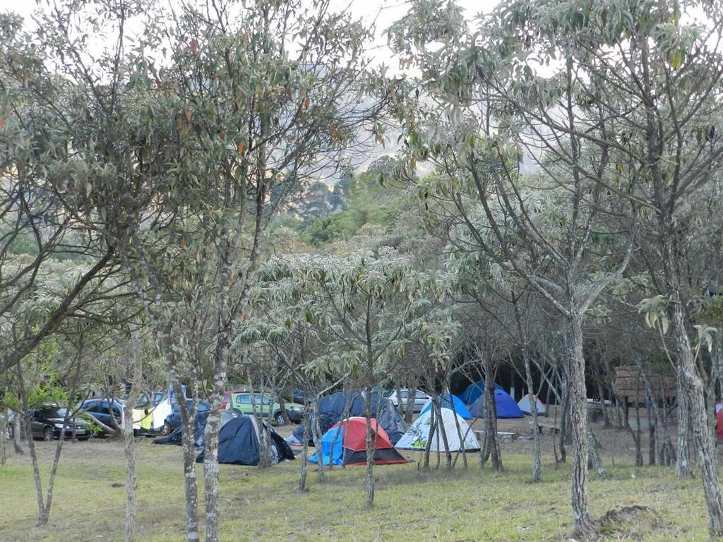 Camping do Noel - Chalés São Tomé das Letras Exterior foto